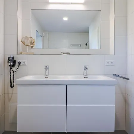 Lee דירה הוקזיל