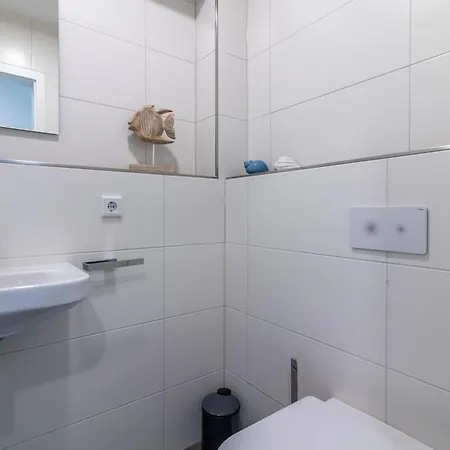 Lee Apartment Hooksiel